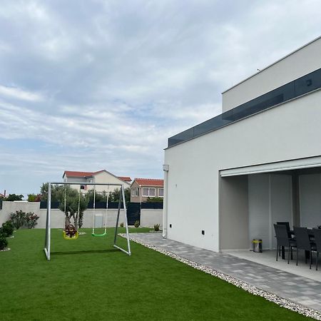 Villa Mara Vrsi Exteriör bild