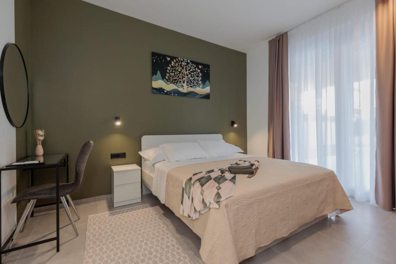 Villa Mara Vrsi Exteriör bild