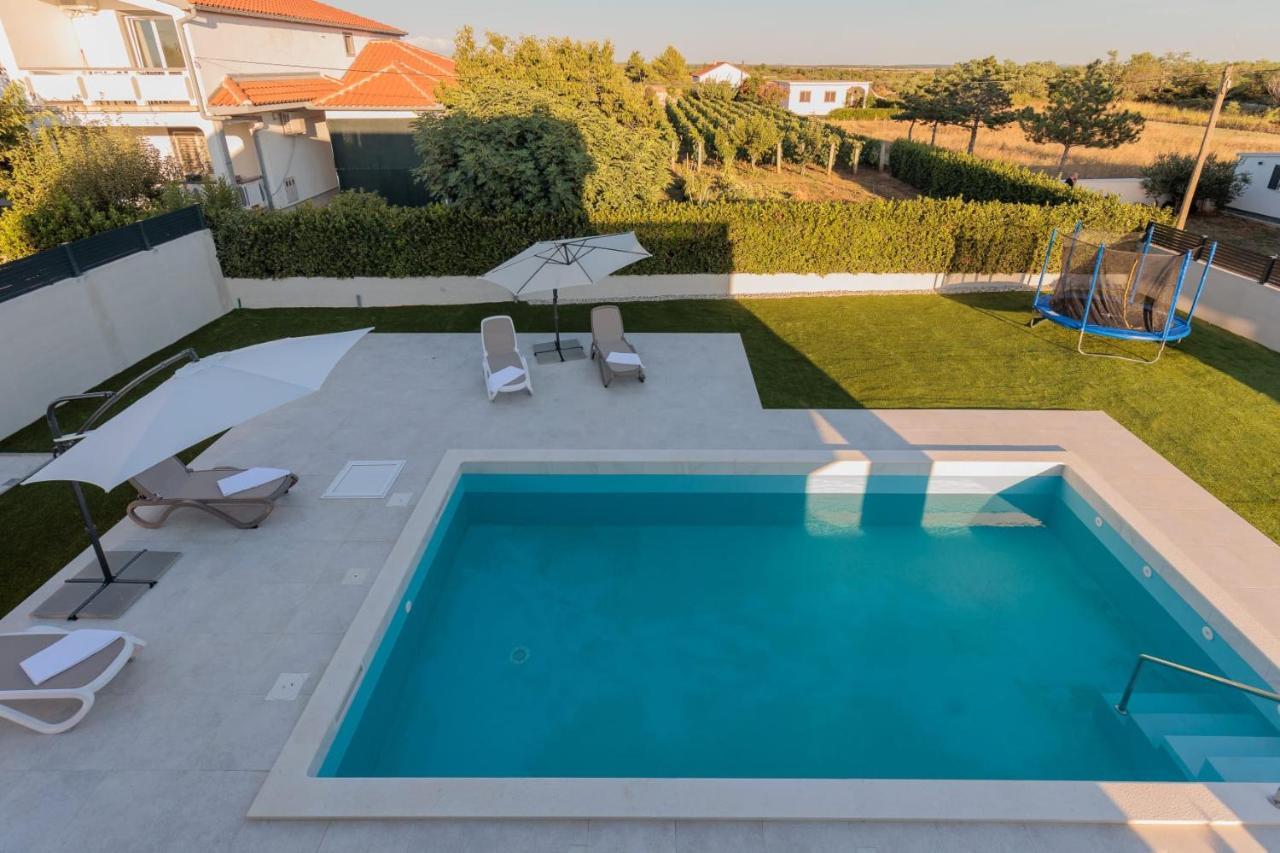 Villa Mara Vrsi Exteriör bild
