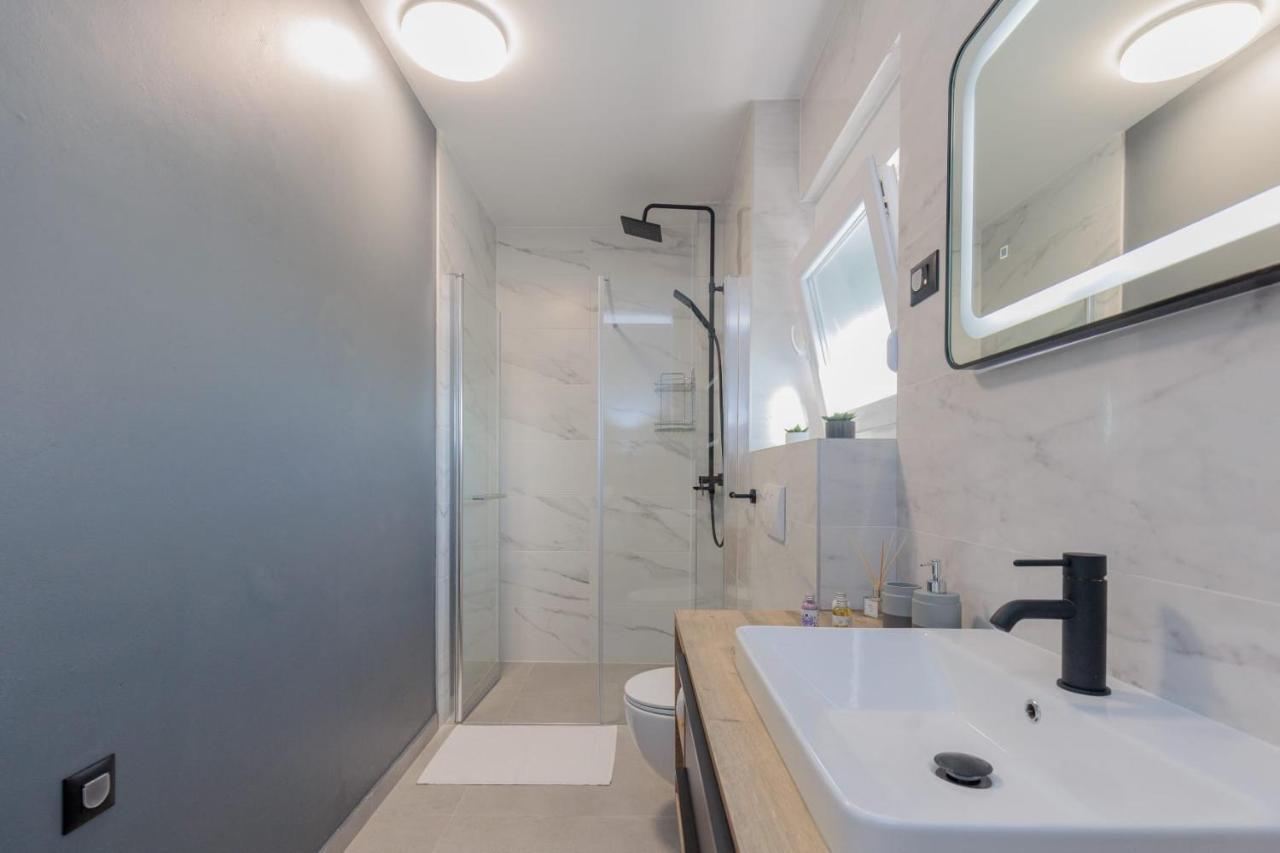 Villa Mara Vrsi Exteriör bild